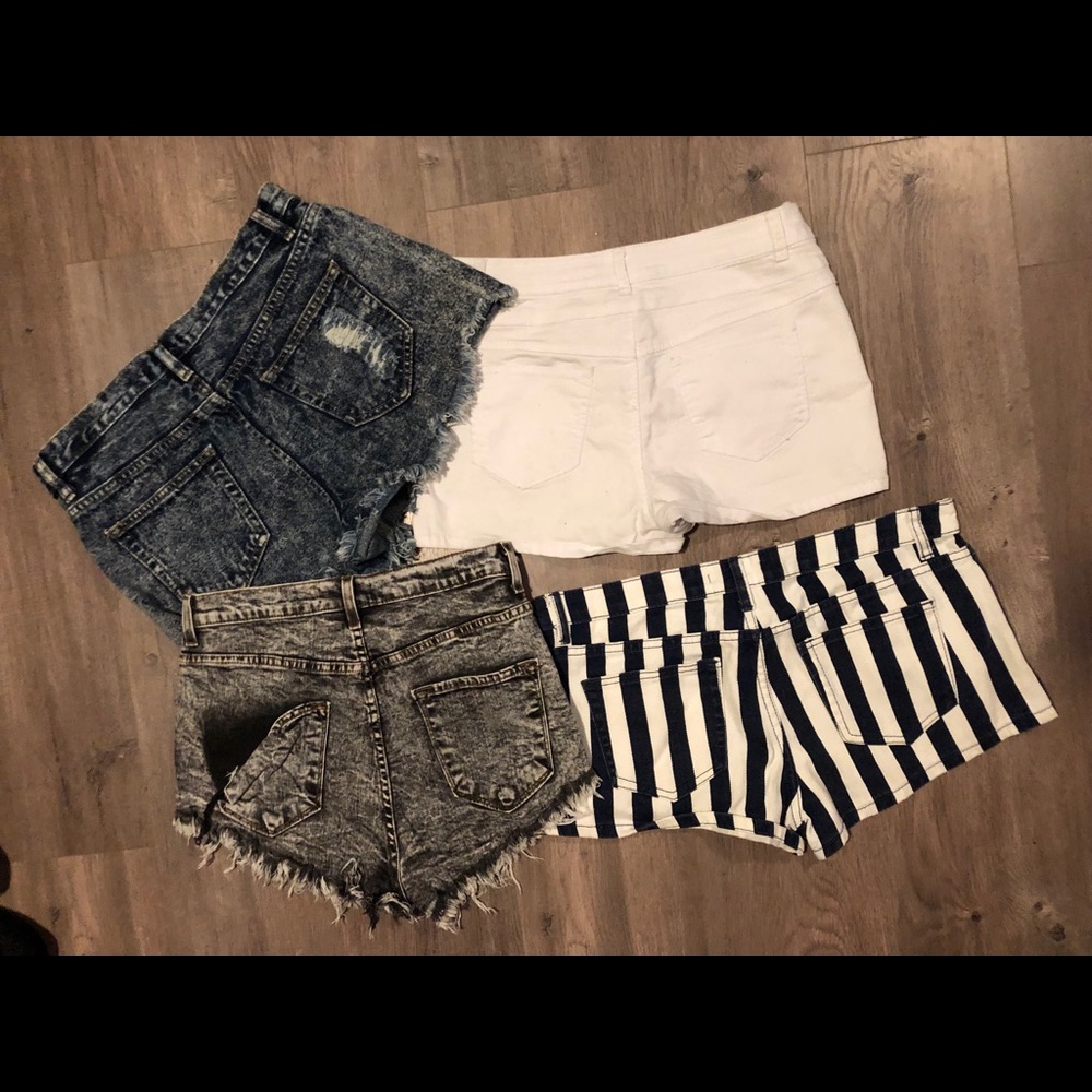 High wastes shorts